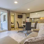 Mobile Superior-5 By Interhome Πούλα
