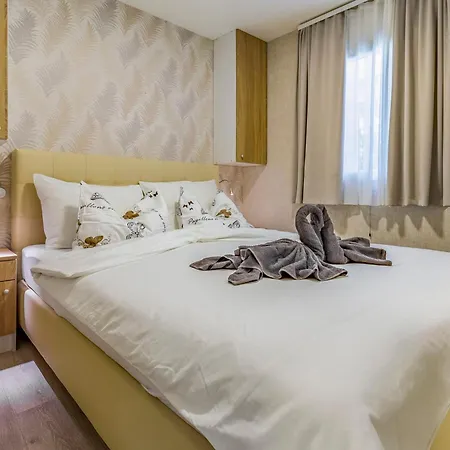 Superior-5 By Interhome